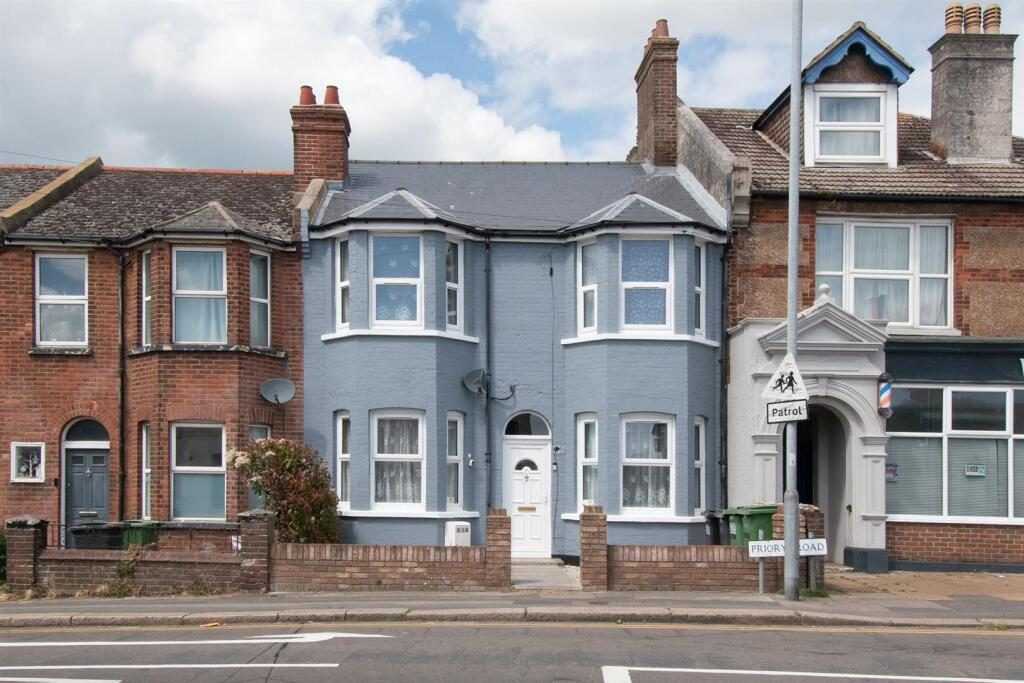 Terraced House