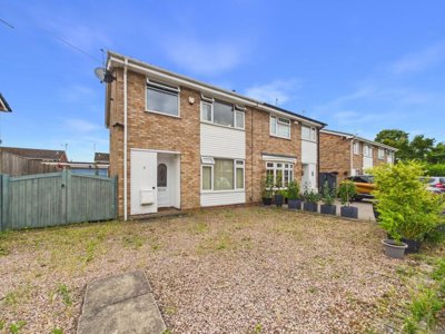 Property on Weyburn Close, WR2 4EA