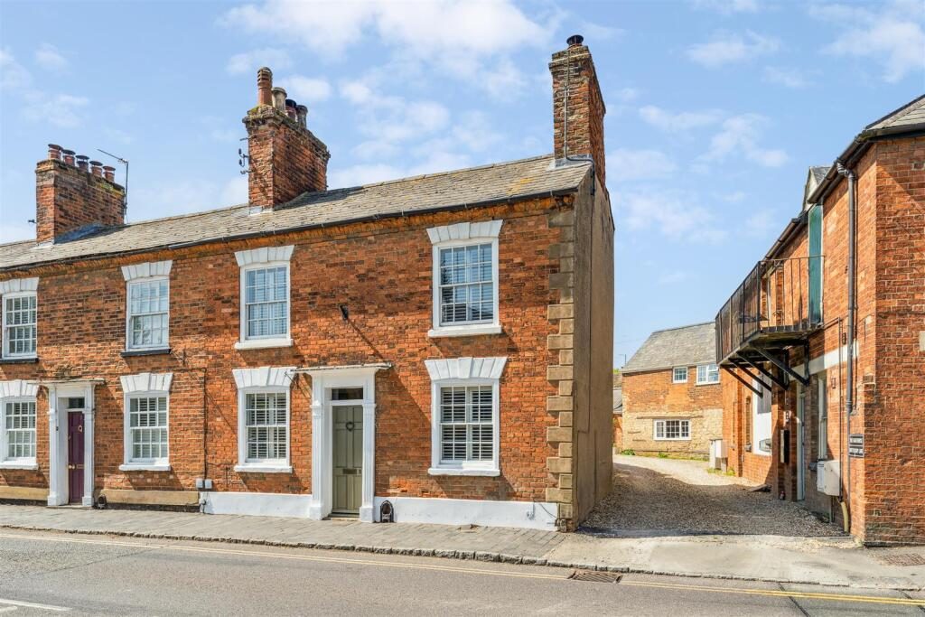 Terraced House