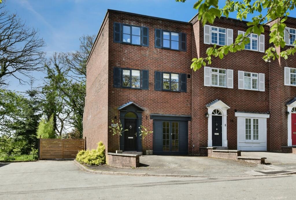 Terraced House