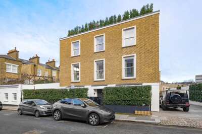 Property on Victoria Gardens, W11 3PE
