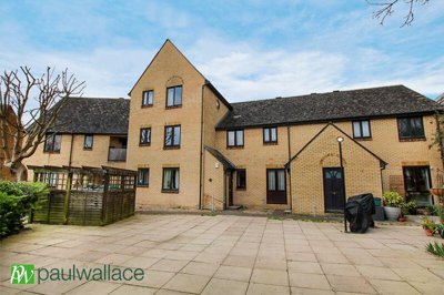 Property on Turners Hill, EN8 9DU