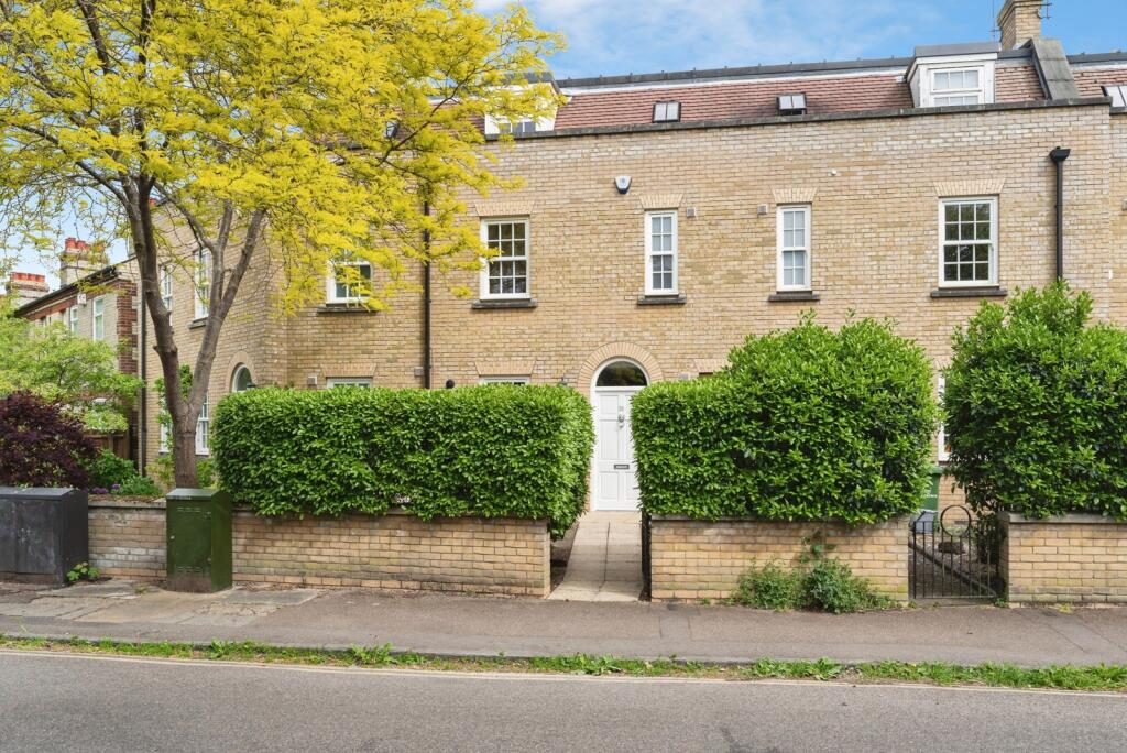 Terraced House
