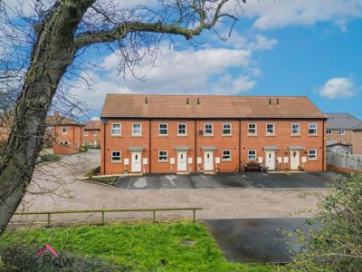 Property on Hengist Vale, LS25 6QF