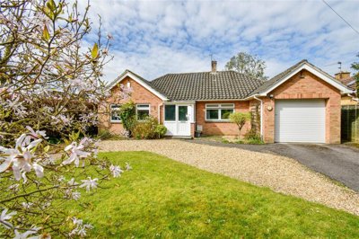 Property on Hartfield, SN10 5JH