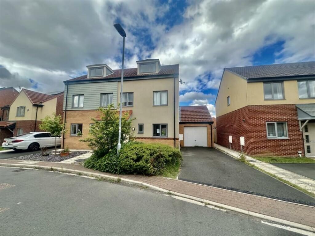 Property main image