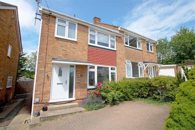 Property on James Square, CM11 2LN