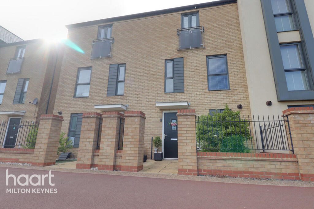 Terraced House