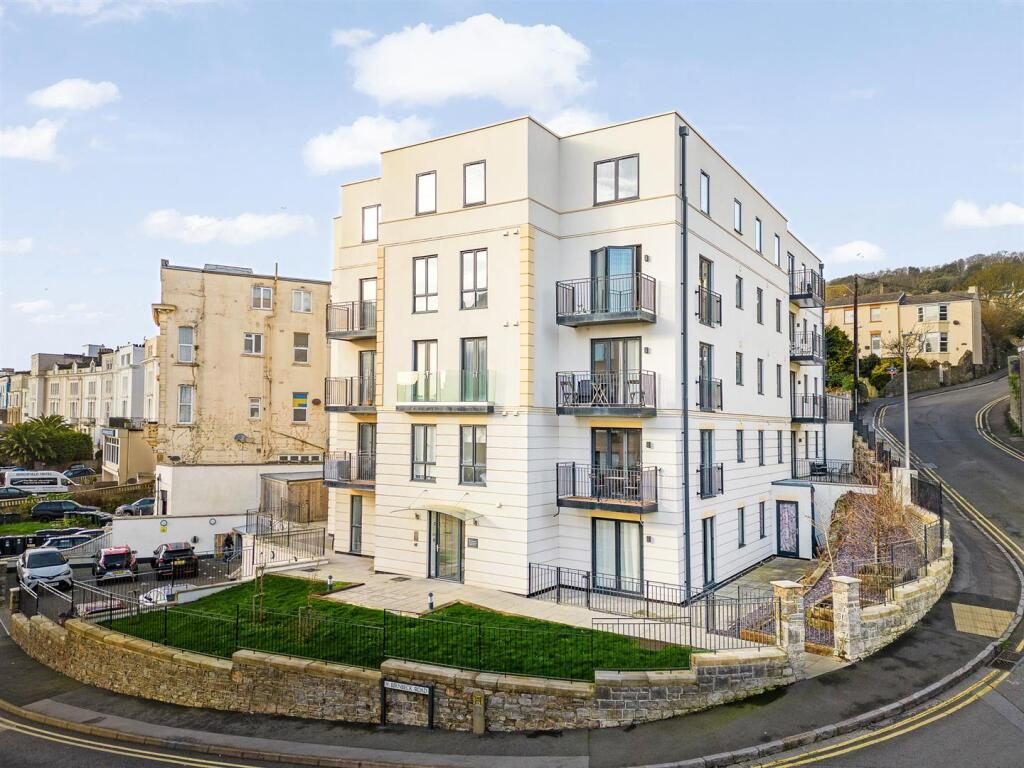 Property main image
