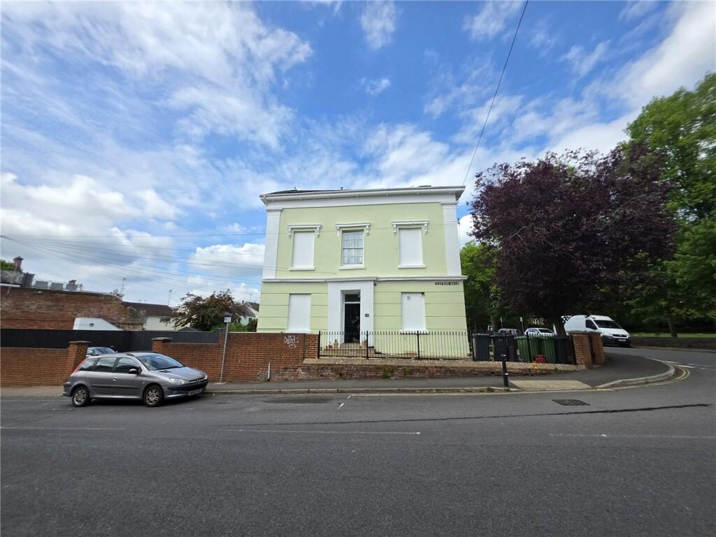 Property main image