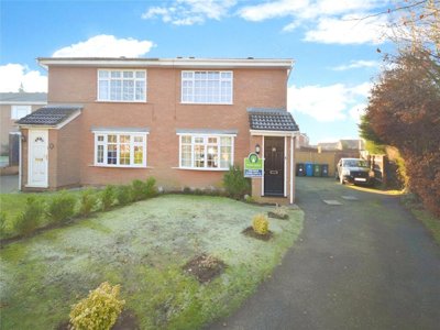 Property on Worcester Grove, WV6 7XE