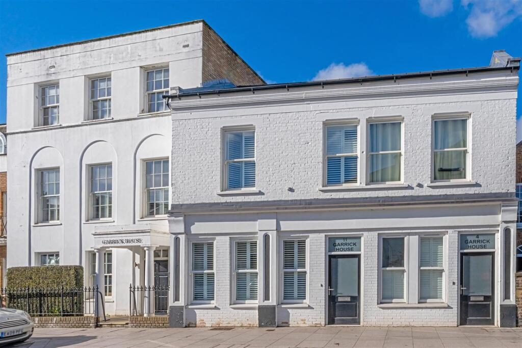 Property main image