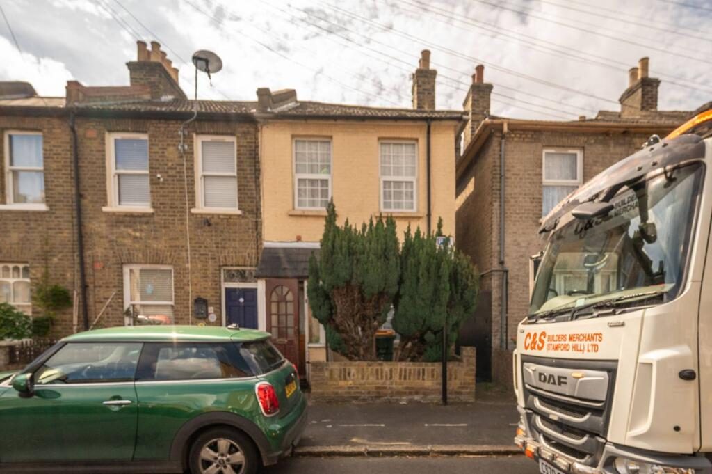 Terraced House