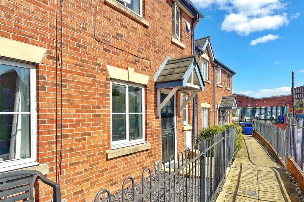 Terraced House