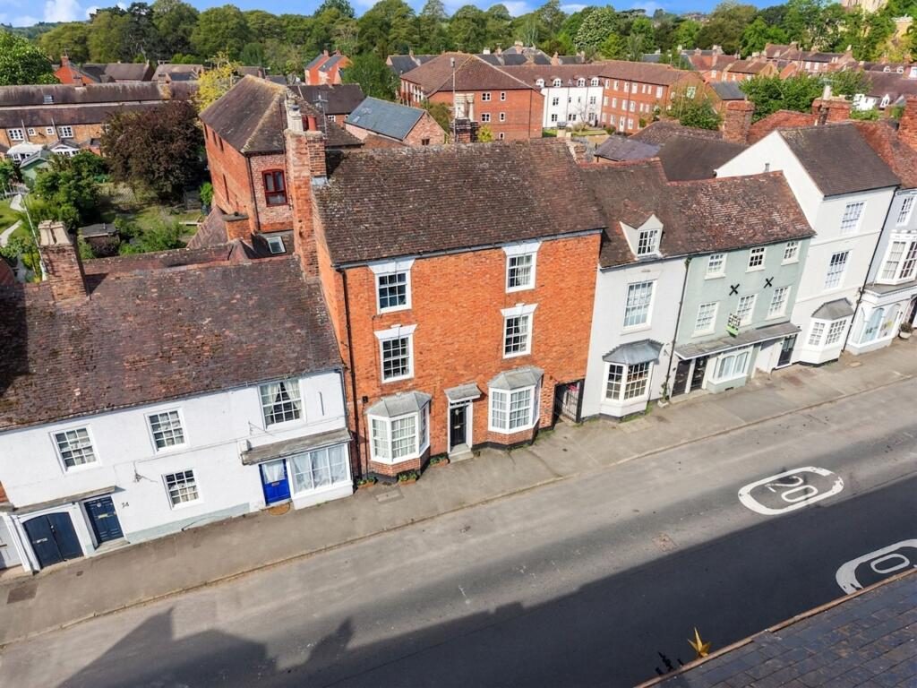 Terraced House