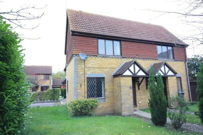 Property on Churchfields, GU4 7NH