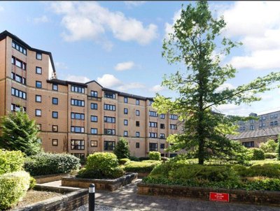 Property on G4 0TA