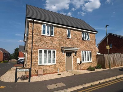 Property on Lunnun Road, OX16 1JH