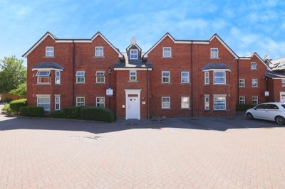 Property on Spire View, SP2 7GA