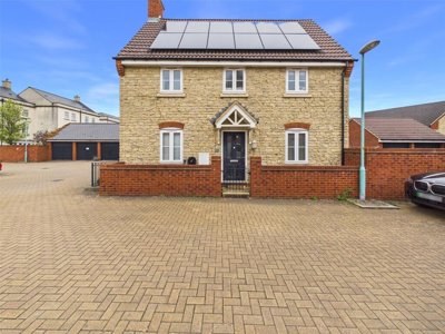 Property on Walnut Close, GL3 4FY