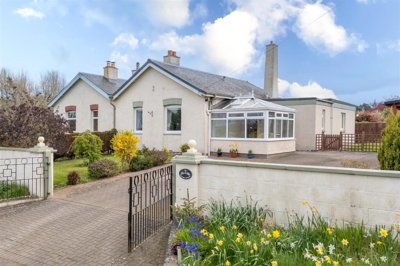 Property on TD5 8HG