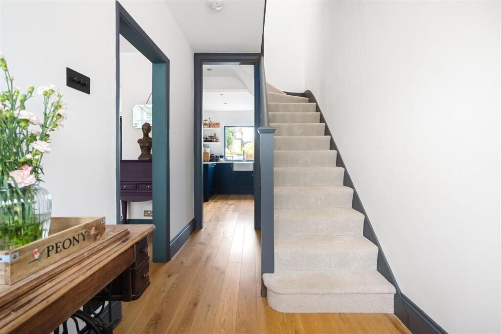 Terraced House