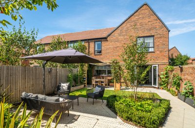 Property on Ock Way, GU7 2FL