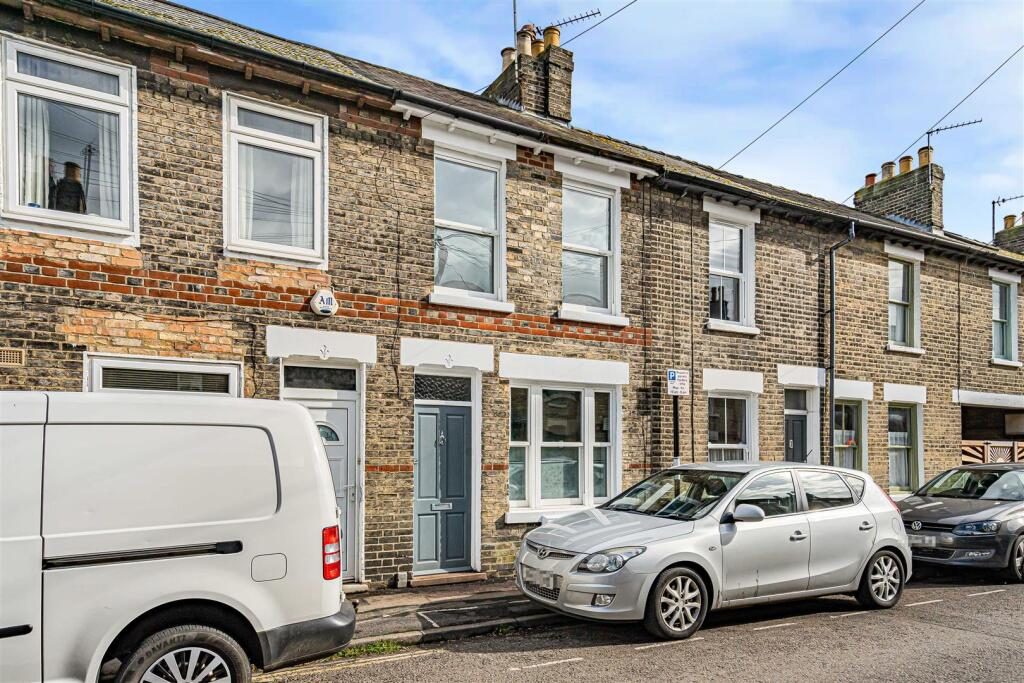 Terraced House