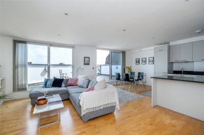 Property on Herne Hill, SE24 9QL