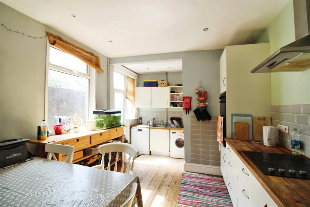 Terraced House