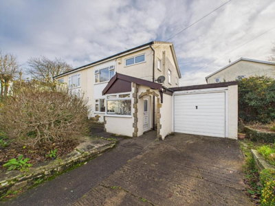 Property on Sleningford Rise, BD16 2SQ