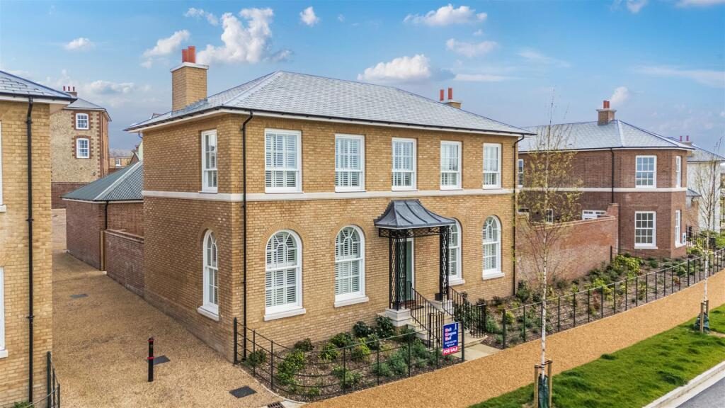 Property main image
