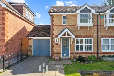 Property on Longacres, AL4 0DR