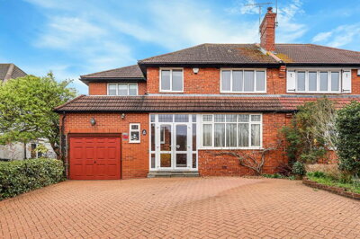 Property on Farley Road, CR2 7NF