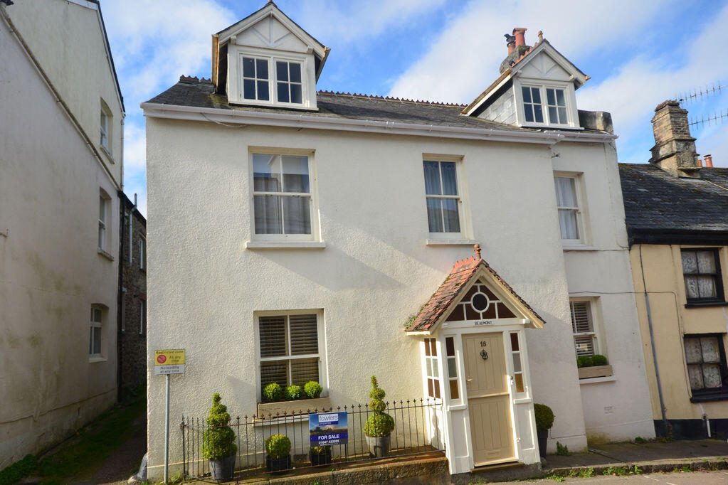 Terraced House