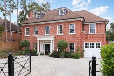 Property on Woodlands Road, KT14 6JW