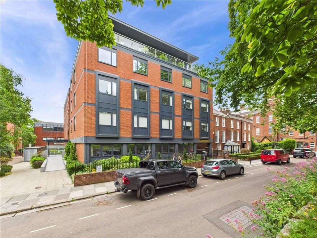 Property main image
