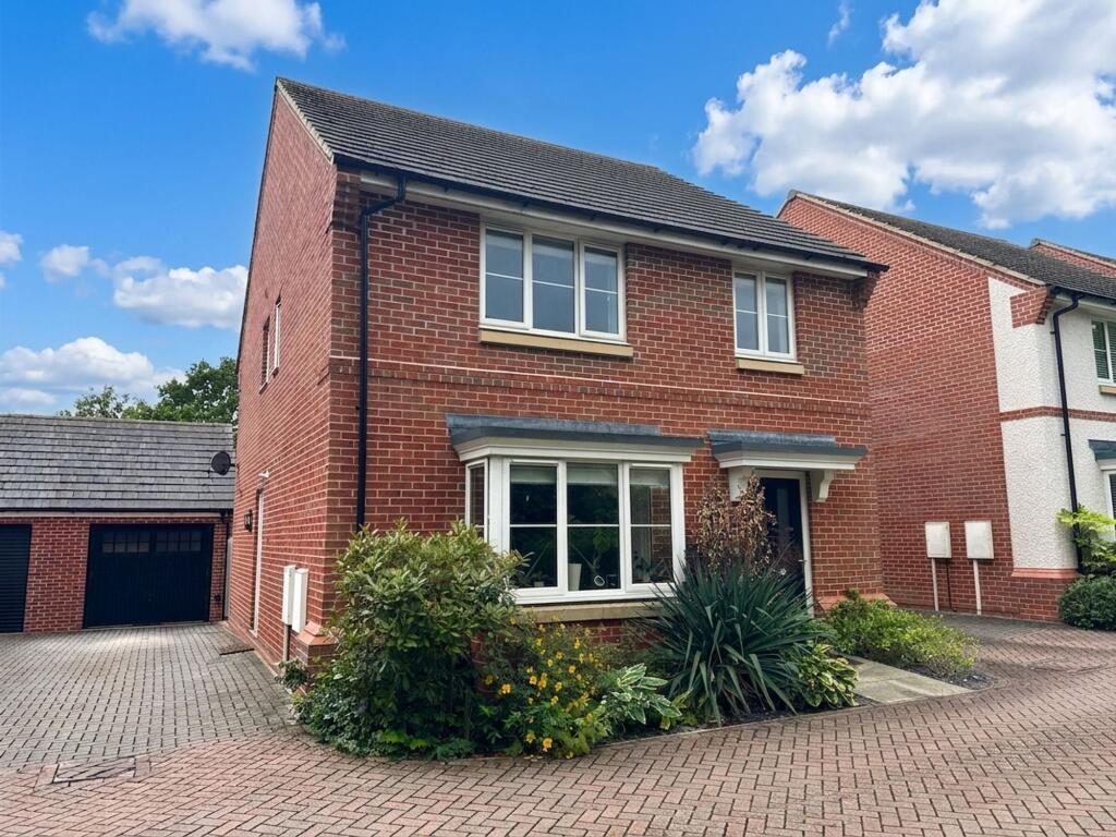 Property main image