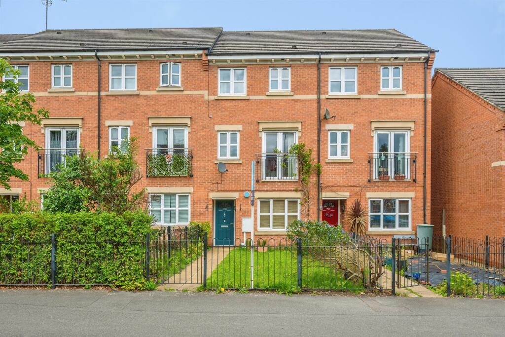 Property main image