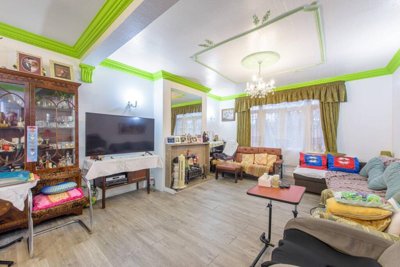 Property on Powys Lane, N13 4HN
