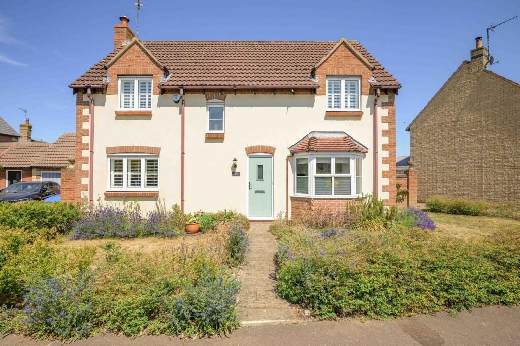 Property main image