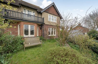 Property on Church Road, CT18 8EH