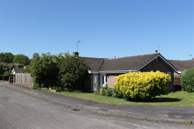 Property on Beechcroft, DE21 5LQ