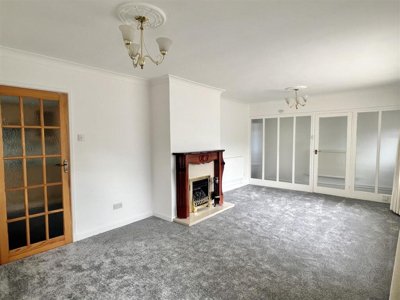 Property on Windsor Drive, PL25 3QA