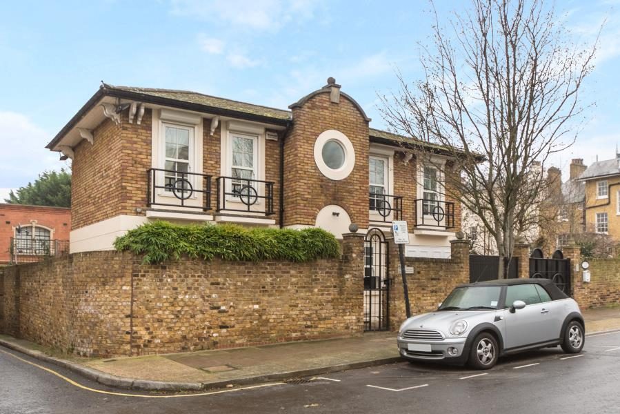 Terraced House