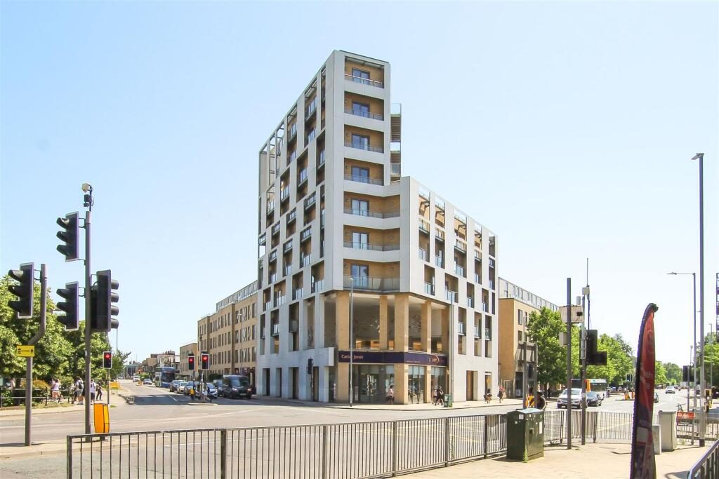 Property main image