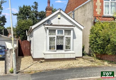Property on Westbourne Road, WV4 5UF