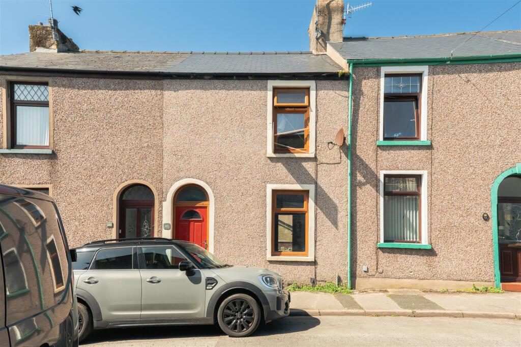 Terraced House