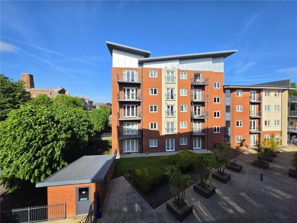 Property main image