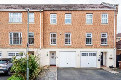 Property on Welbeck Crescent, PR5 6ST